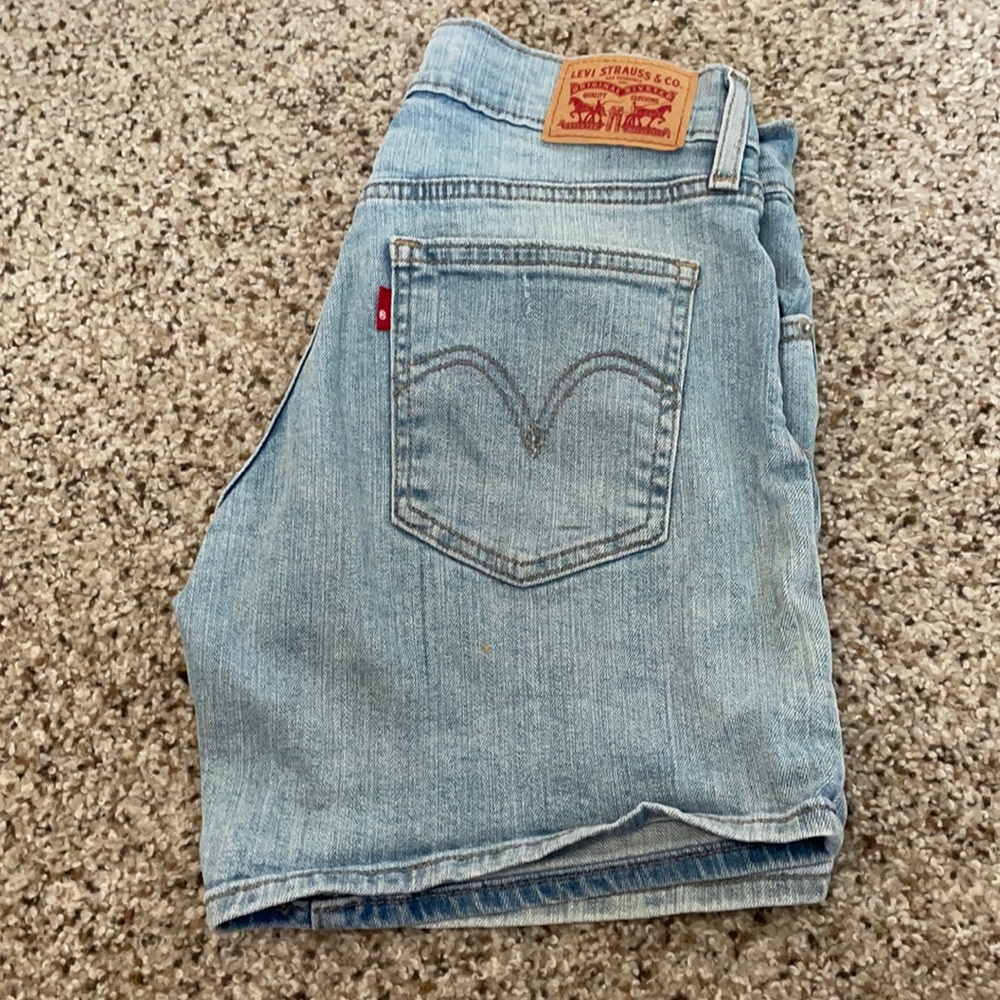 Levi shorts